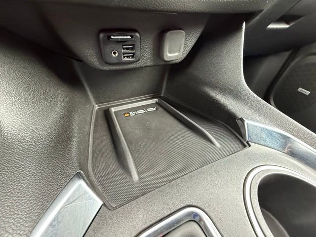 Used 2023 Chevrolet Traverse RS image 30