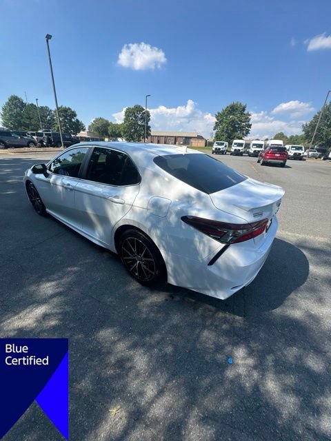 Used 2021 Toyota Camry SE FWD image 3