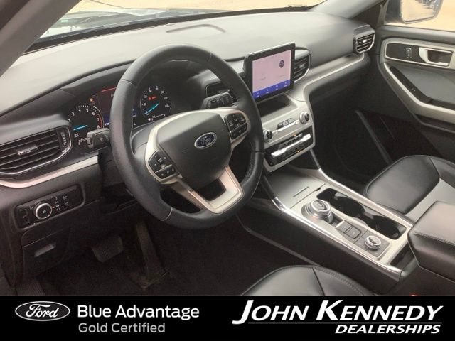 Certified 2023 Ford Explorer XLT w/ Equipment Group 202A AWD/4WD image 9