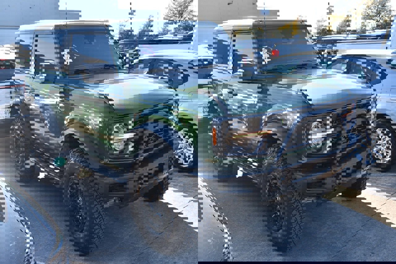 Certified 2023 Ford Bronco Wildtrak image 4