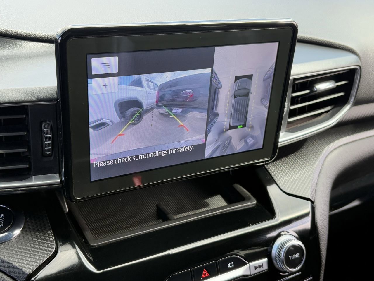 Certified 2022 Ford Explorer ST-Line w/ Class IV Trailer Tow Package image 21