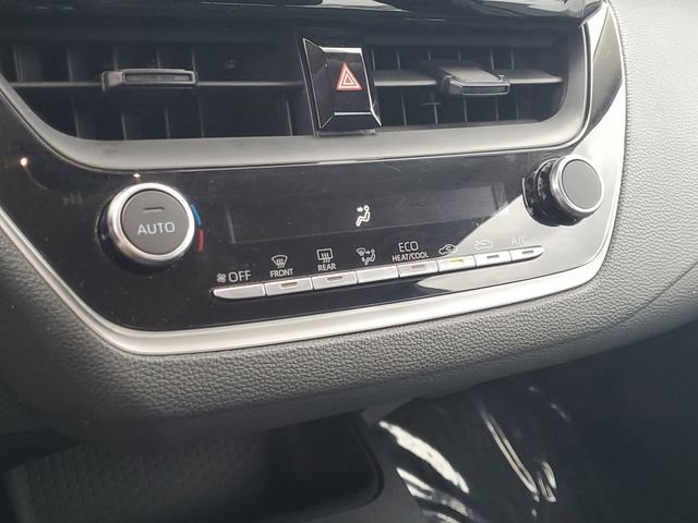 Used 2023 Toyota Corolla LE image 29