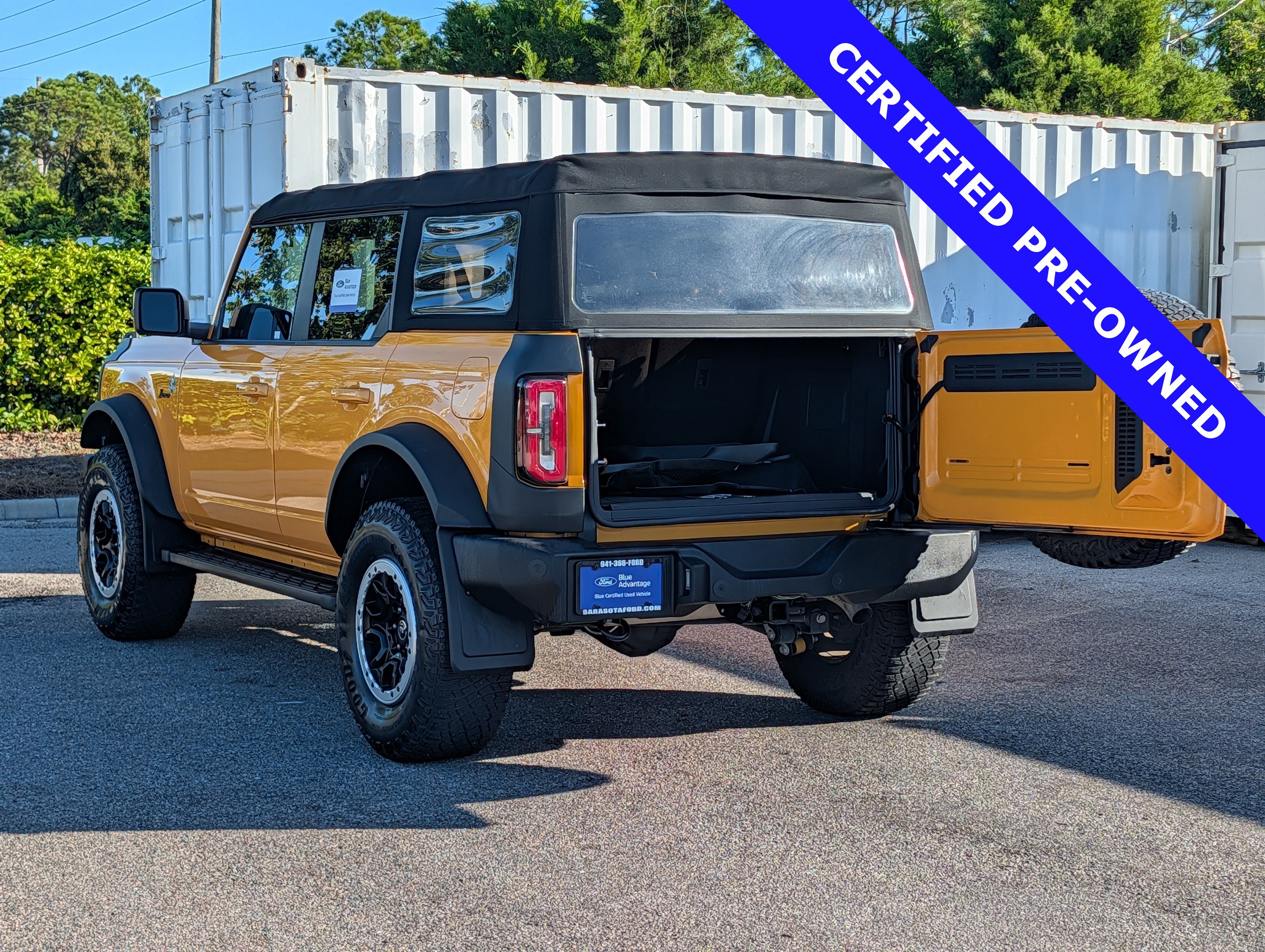 Certified 2021 Ford Bronco Outer Banks w/ Sasquatch Package AWD/4WD image 14