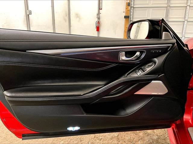 Used 2018 INFINITI Q60 Red Sport 400 w/ Sensory Package 3.0T Sport AWD/4WD image 22