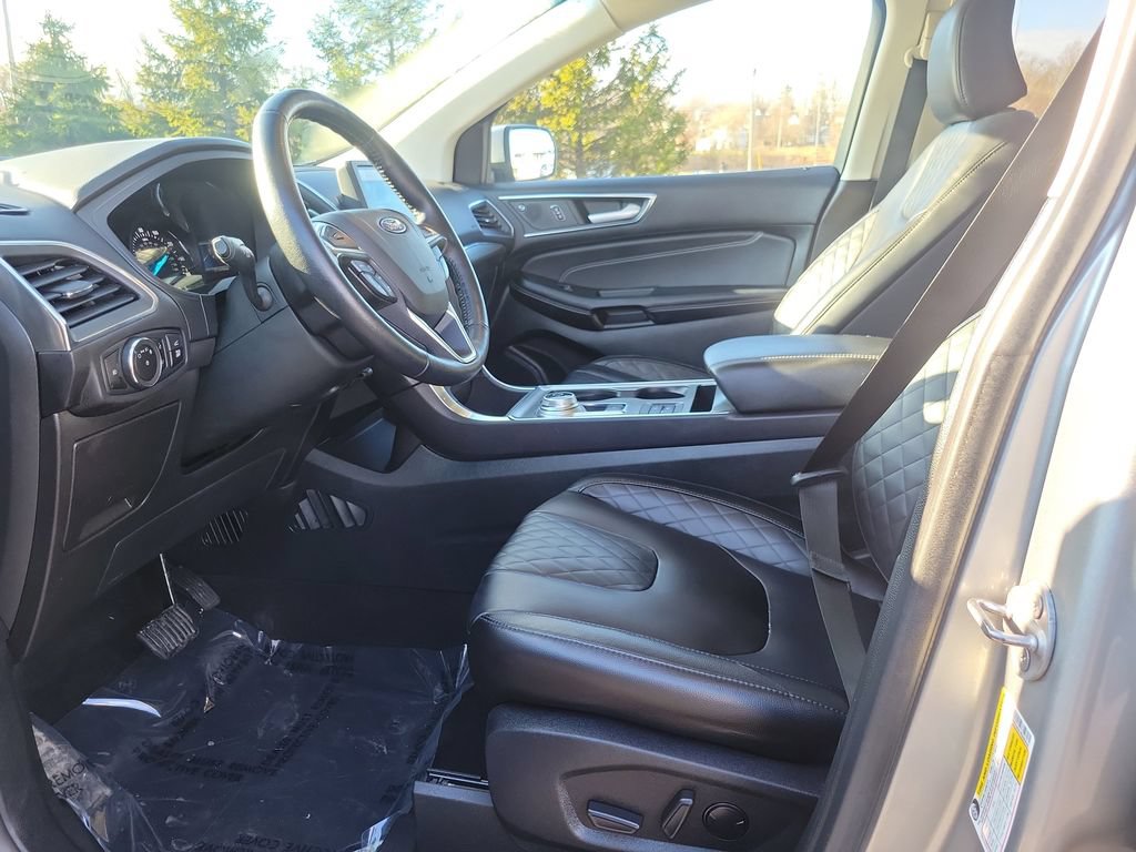 Certified 2023 Ford Edge Titanium AWD/4WD image 8