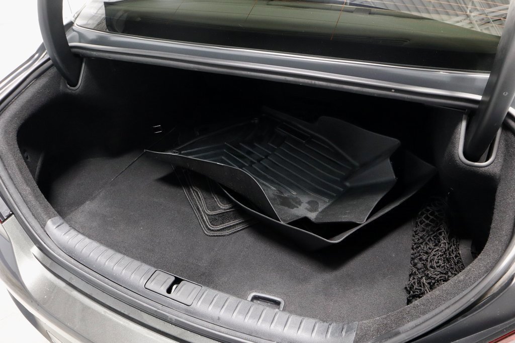 Used 2023 Genesis G70 2.0T image 14