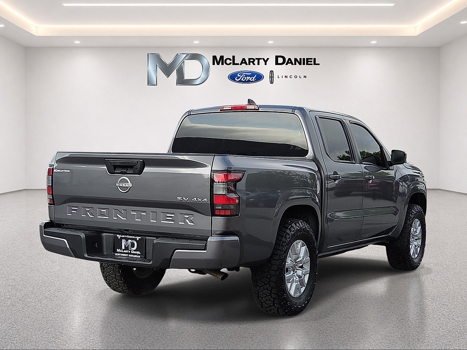 Used 2023 Nissan Frontier SV AWD/4WD image 5