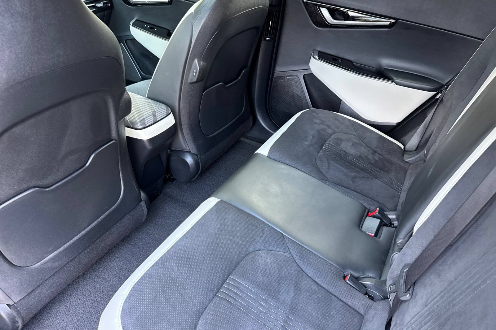 Used 2023 Kia EV6 GT-Line w/ GT-Line Suede Seat Package RWD image 13