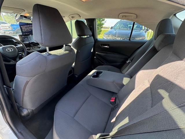 Used 2020 Toyota Corolla LE FWD image 18