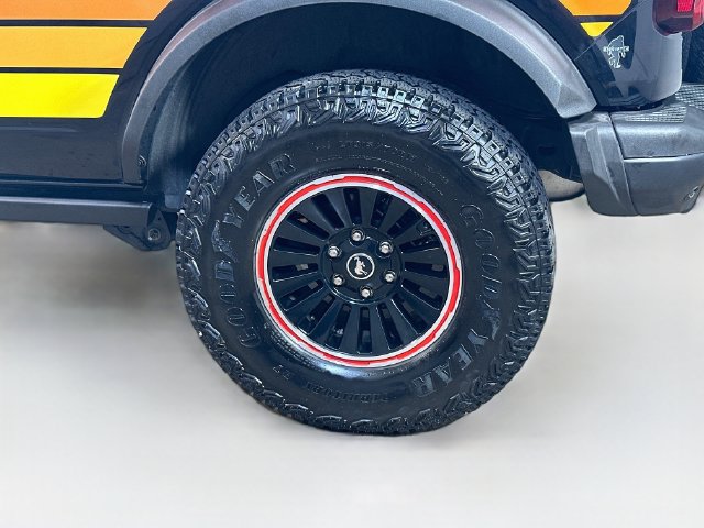 Certified 2025 Ford Bronco Big Bend w/ Black Diamond Package AWD/4WD image 11