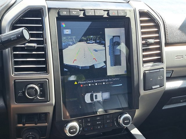 Certified 2021 Ford F250 Platinum w/ FX4 Off-Road Package image 31