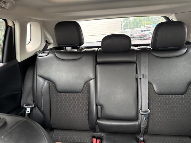Used 2021 Jeep Compass Latitude w/ Sun and Sound Group AWD/4WD image 29