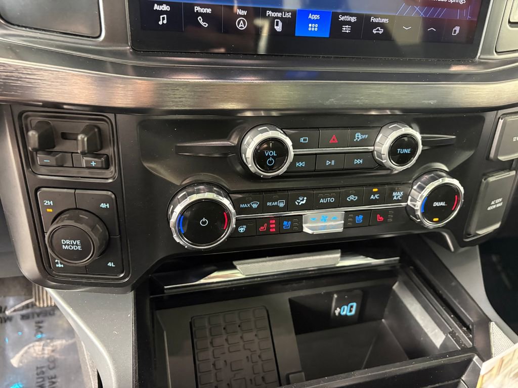Certified 2025 Ford F350 Lariat AWD/4WD image 19