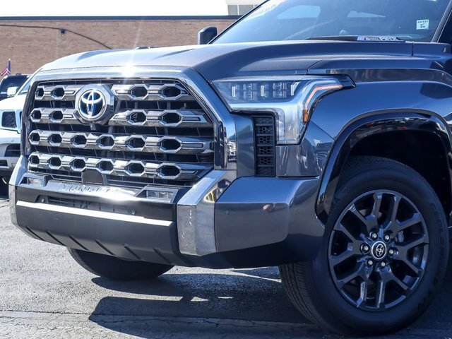 Used 2022 Toyota Tundra Platinum w/ Advanced Package AWD/4WD image 3