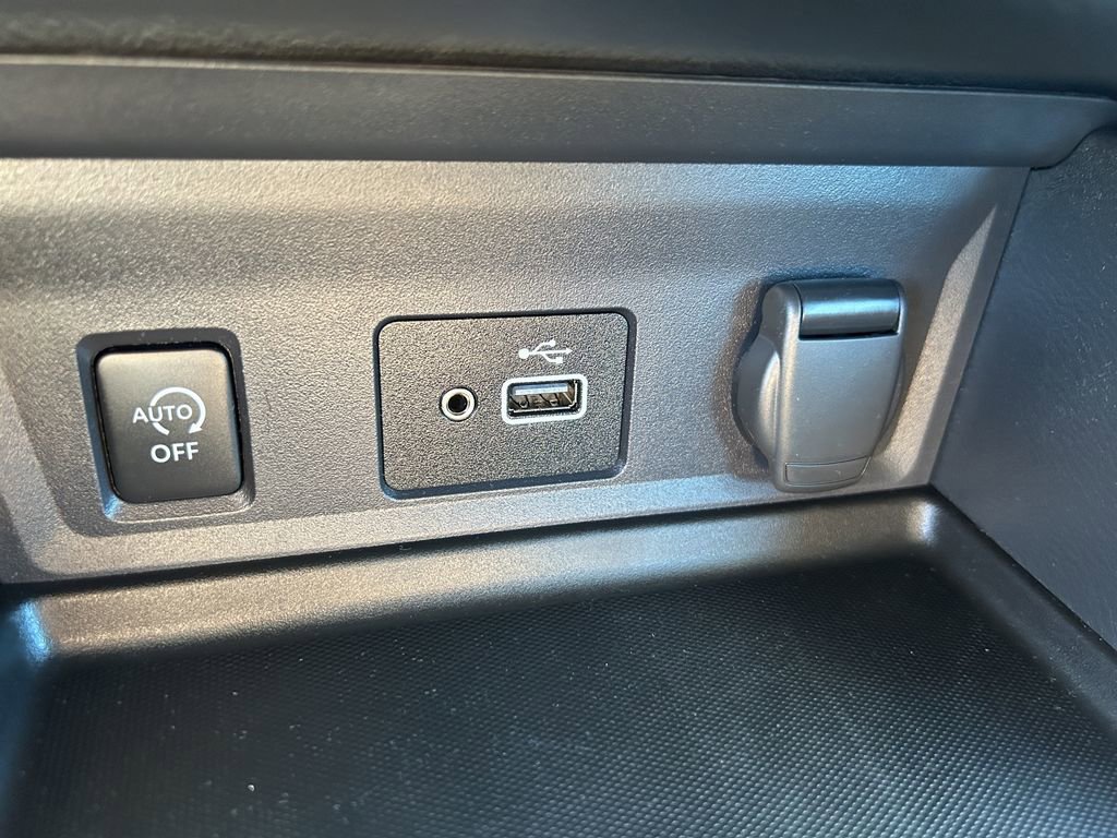 Used 2024 Nissan Sentra S FWD image 9