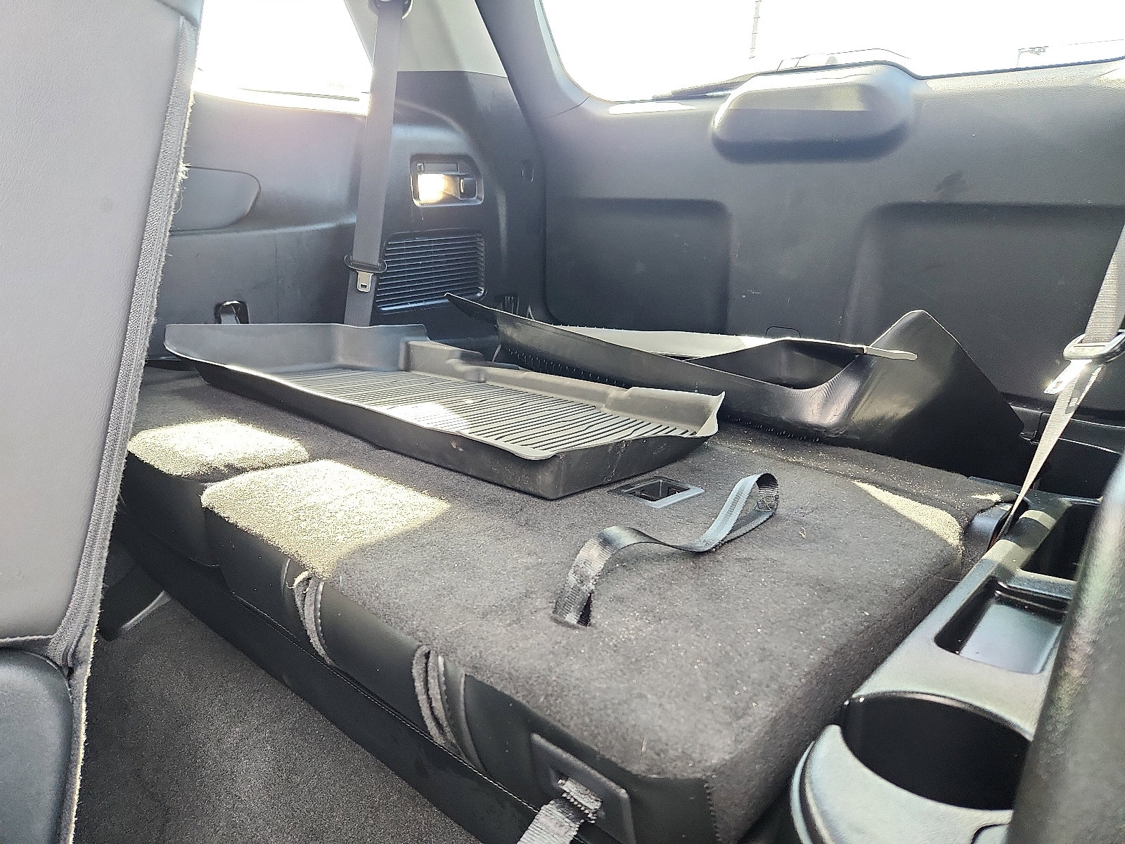 Certified 2022 Ford Explorer XLT w/ Equipment Group 202A image 27