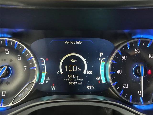 Used 2026 Chrysler Pacifica Limited w/ S Appearance Package FWD image 11