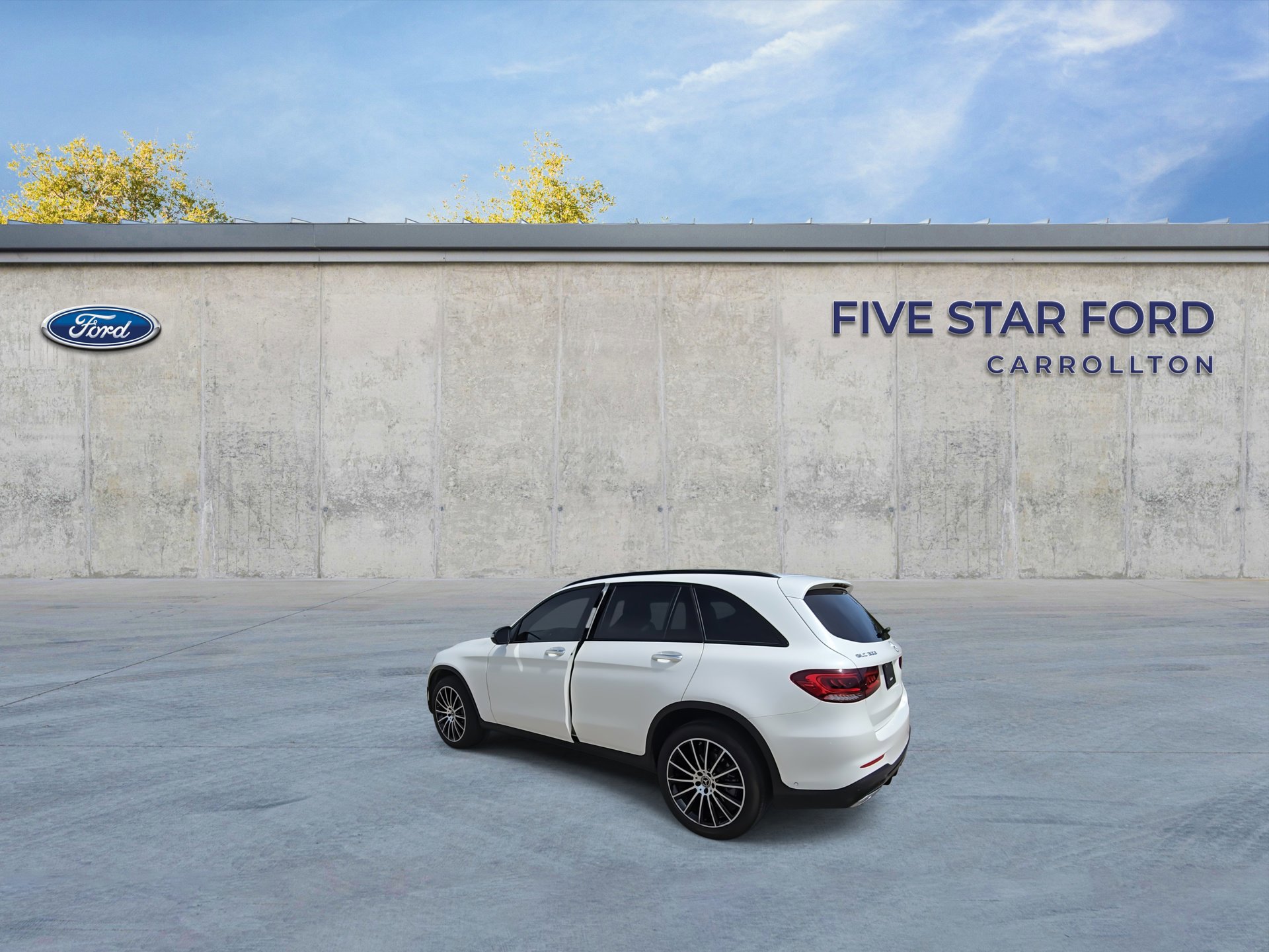 Used 2021 Mercedes-Benz GLC 300 4MATIC image 3