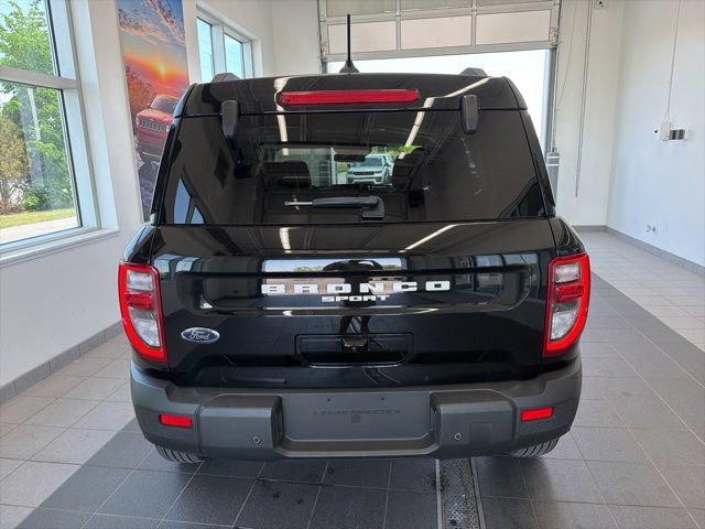 Certified 2025 Ford Bronco Sport Outer Banks w/ Outer Banks Tech Package+ AWD/4WD image 4