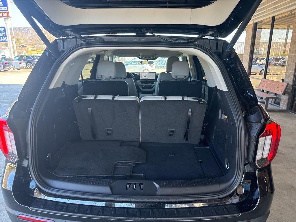 Certified 2025 Ford Explorer Active w/ Active Comfort Package image 27
