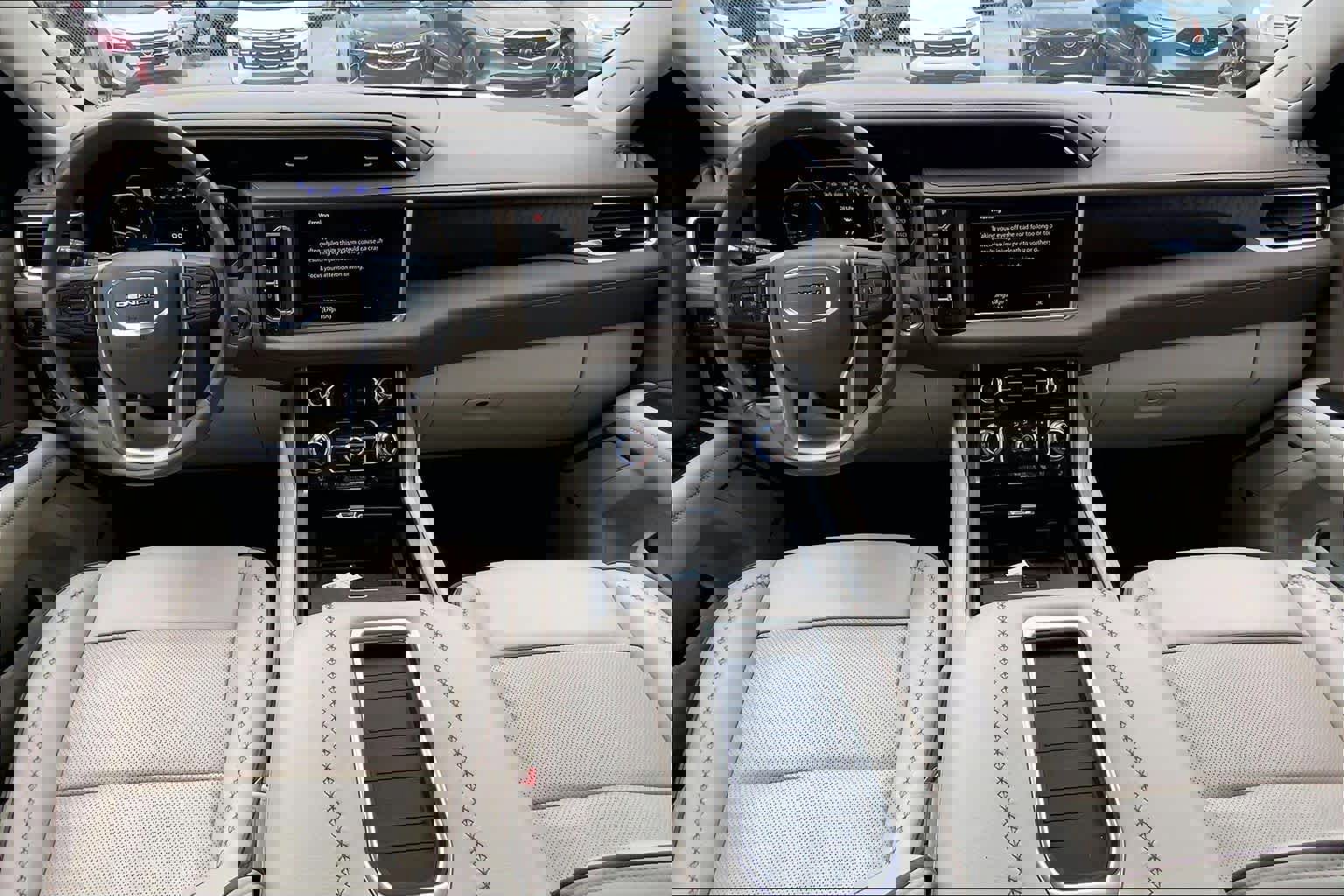 Used 2021 GMC Yukon Denali w/ Denali Premium Package image 16