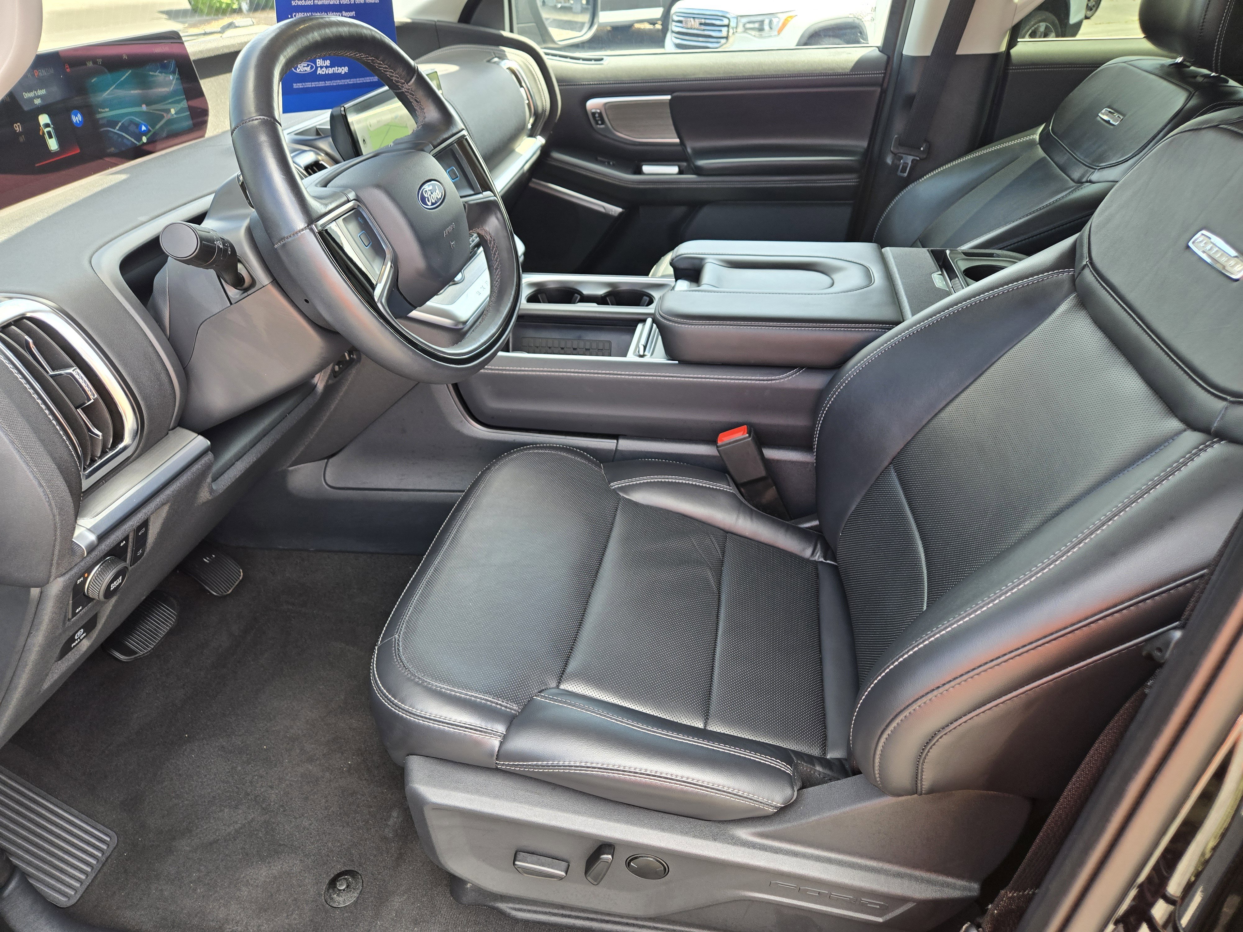 Certified 2025 Ford Expedition Platinum AWD/4WD image 16