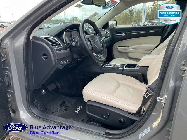 Used 2017 Chrysler 300 Limited AWD/4WD image 14