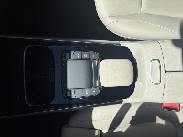 Used 2022 Mercedes-Benz GLA 250 4MATIC w/ Premium Package Lite image 15
