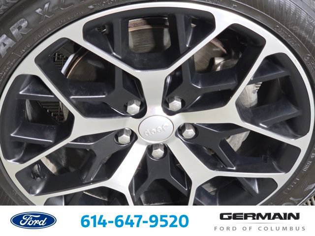 Used 2022 Jeep Grand Cherokee Summit AWD/4WD image 14