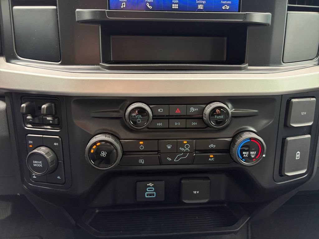 Certified 2025 Ford F350 XL w/ STX Appearance Package AWD/4WD image 17