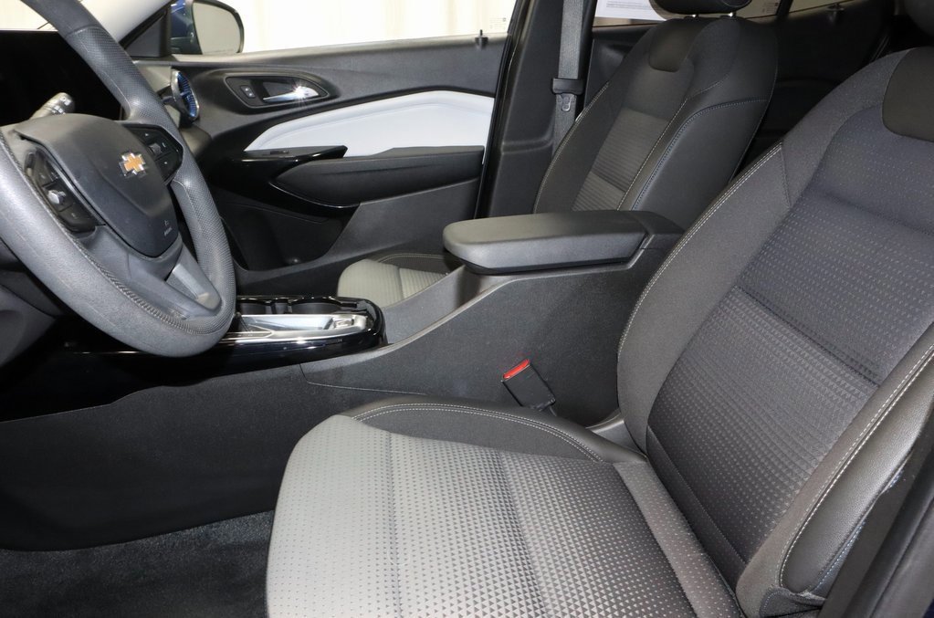 Used 2024 Chevrolet Trax LT image 25