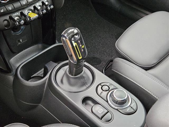 Used 2024 MINI Cooper SE FWD image 12