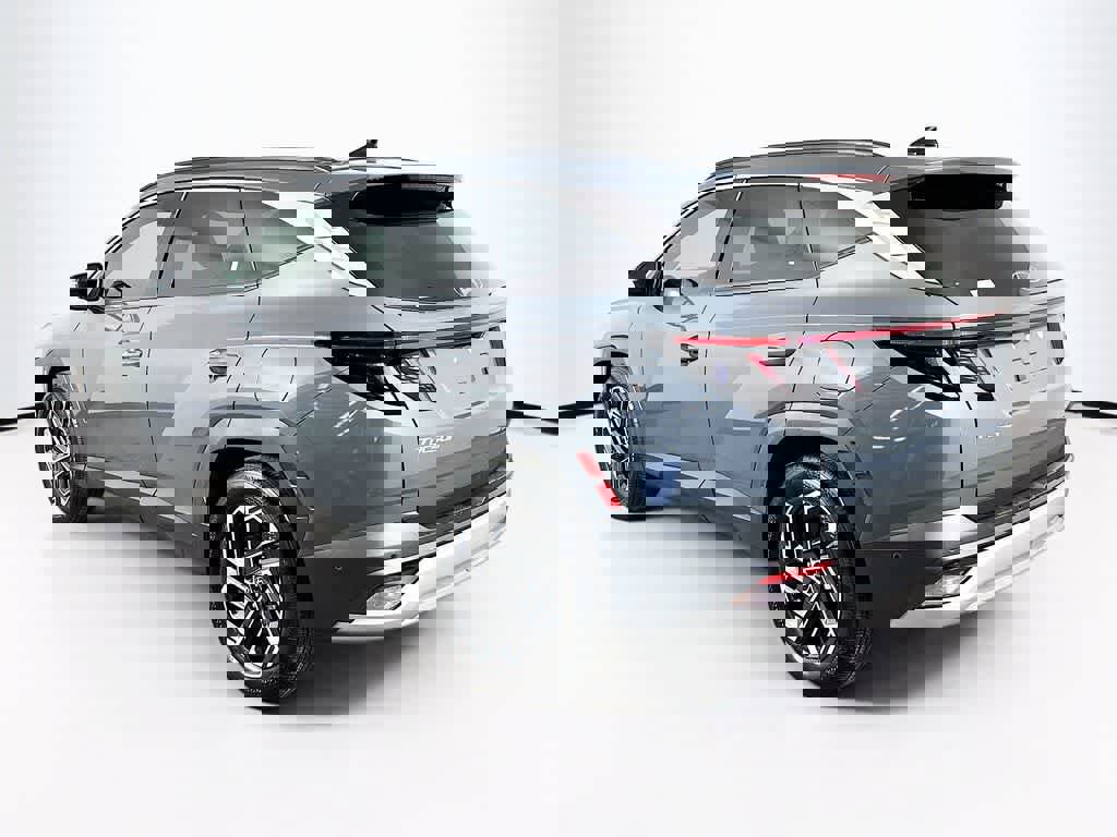 Used 2025 Hyundai Tucson Limited image 3