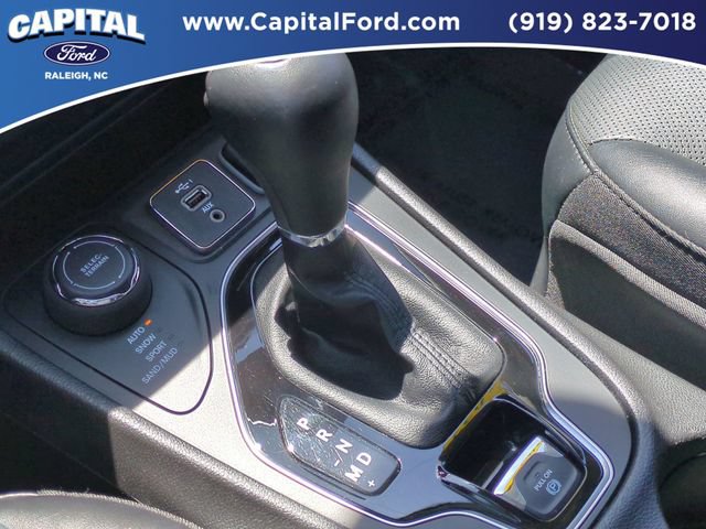 Used 2022 Jeep Cherokee Limited AWD/4WD image 19