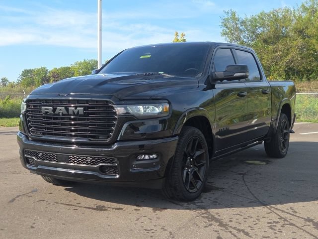 Used 2025 RAM 1500 Laramie w/ Night Edition AWD/4WD image 4