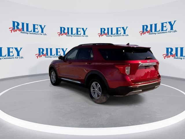 Certified 2021 Ford Explorer XLT w/ Equipment Group 202A image 4