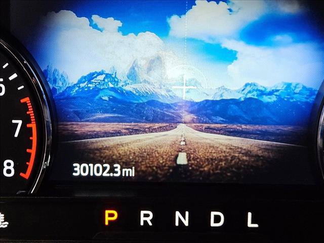 Certified 2023 Ford Explorer XLT RWD image 10