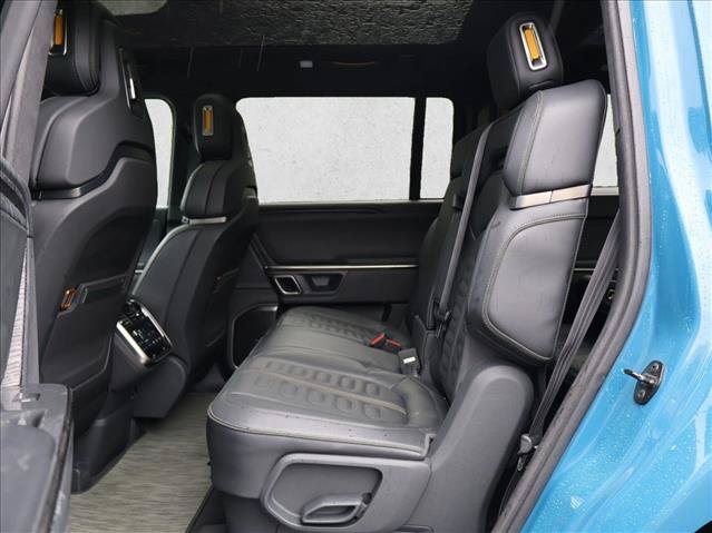 Used 2023 Rivian R1S Adventure AWD/4WD image 20