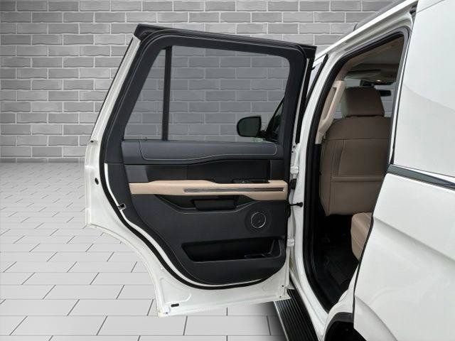 Certified 2023 Ford Expedition XLT AWD/4WD image 9