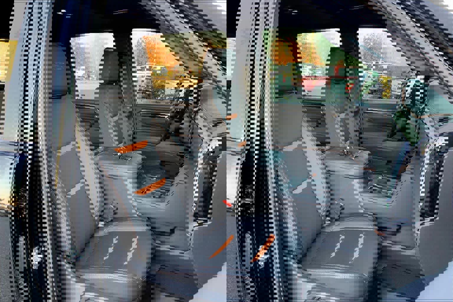 Used 2025 GMC Sierra 2500 AT4 w/ AT4 Premium Plus Package image 10