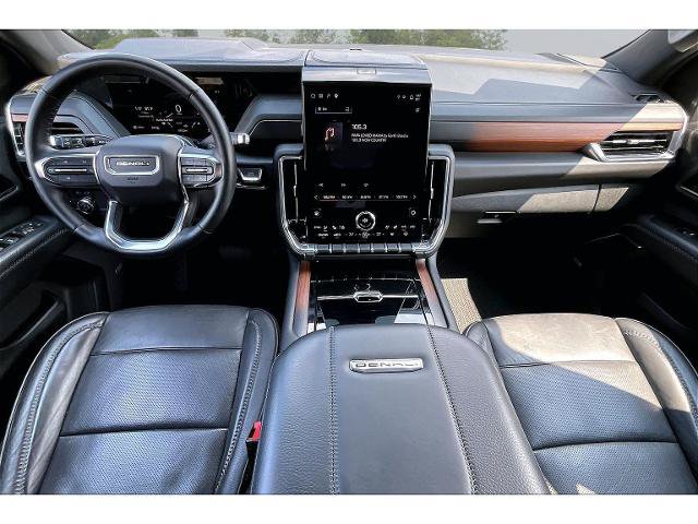 Used 2025 GMC Yukon Denali AWD/4WD image 7