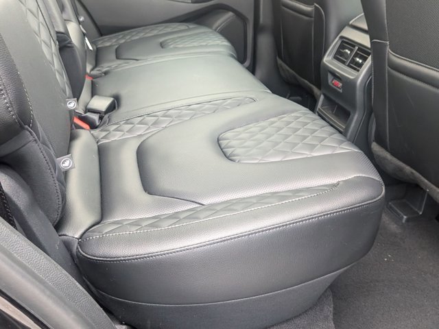 Certified 2024 Ford Edge Titanium w/ Equipment Group 301A image 25