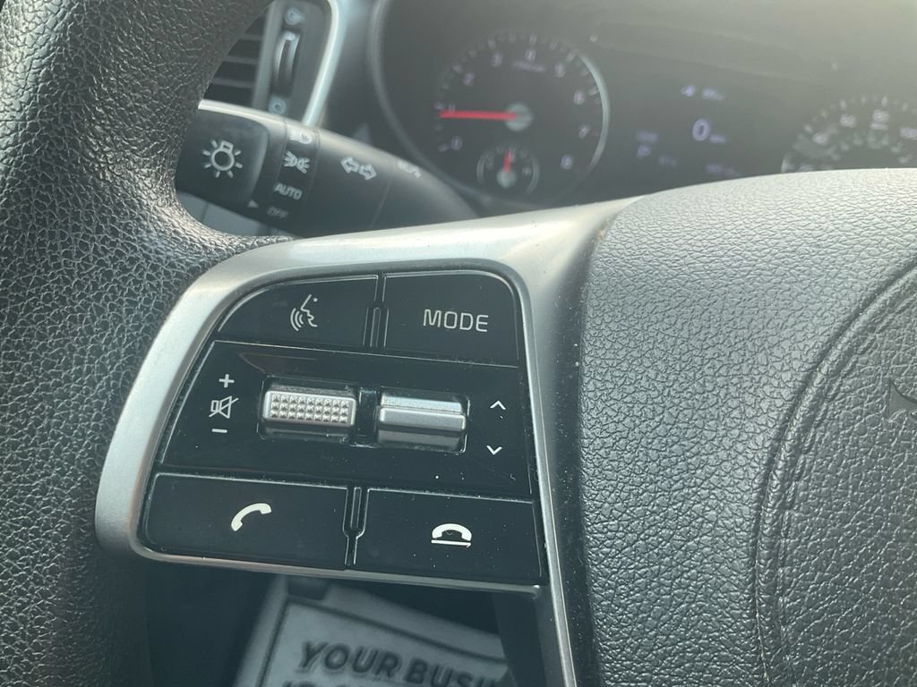 Used 2020 Kia Sorento LX FWD image 21
