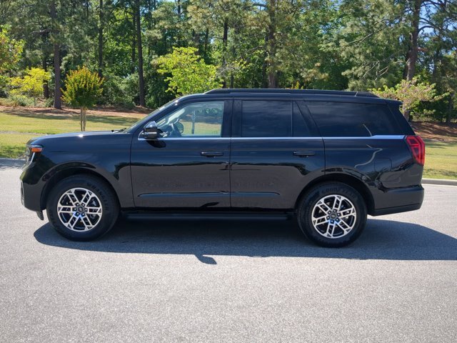 Certified 2025 Ford Expedition Active RWD image 7