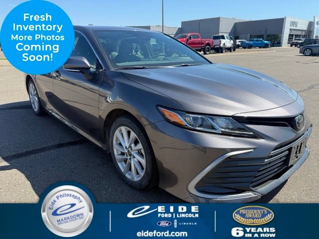 Used 2024 Toyota Camry LE FWD image 1