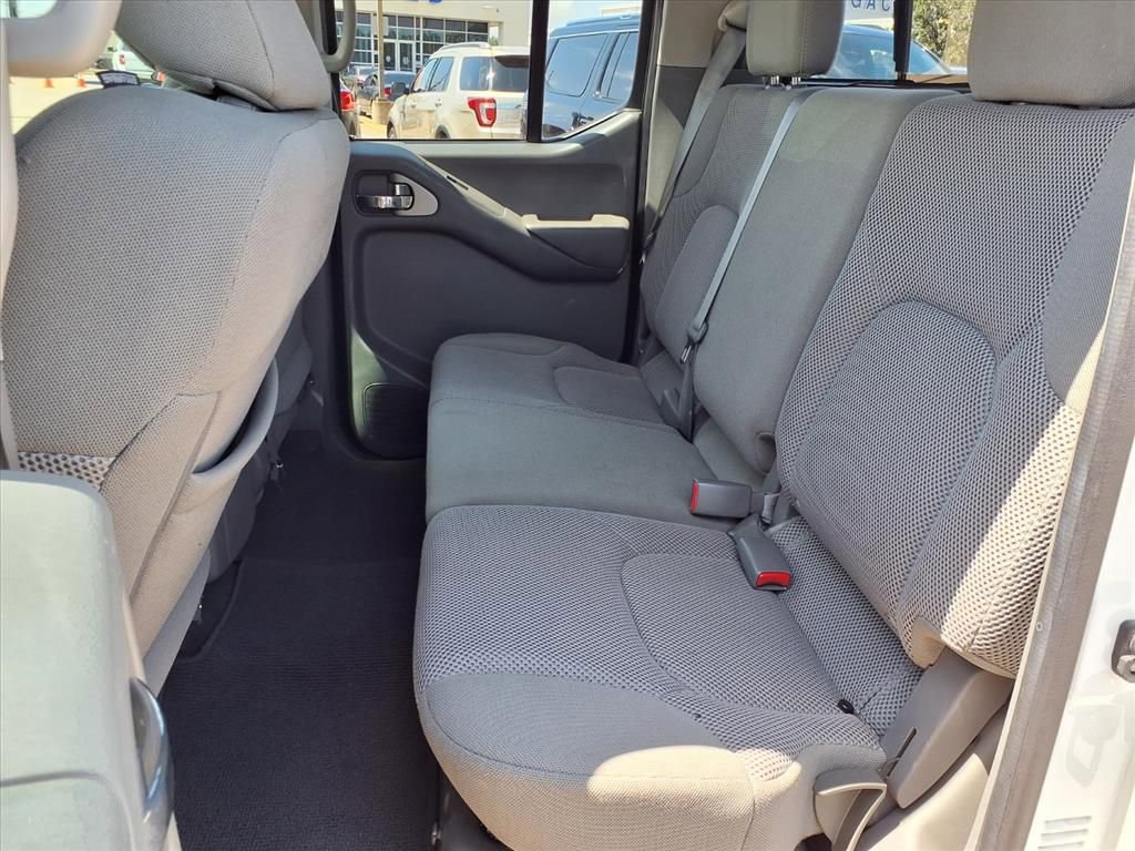 Used 2019 Nissan Frontier SV AWD/4WD image 26