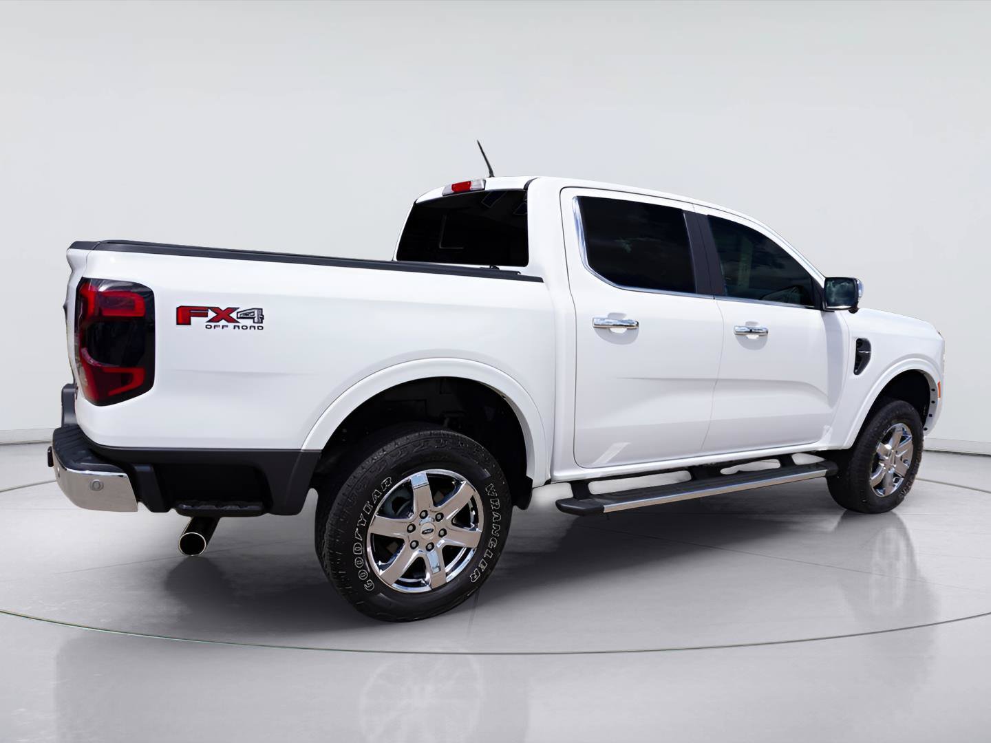 Certified 2024 Ford Ranger Lariat w/ FX4 Off-Road Package AWD/4WD image 6