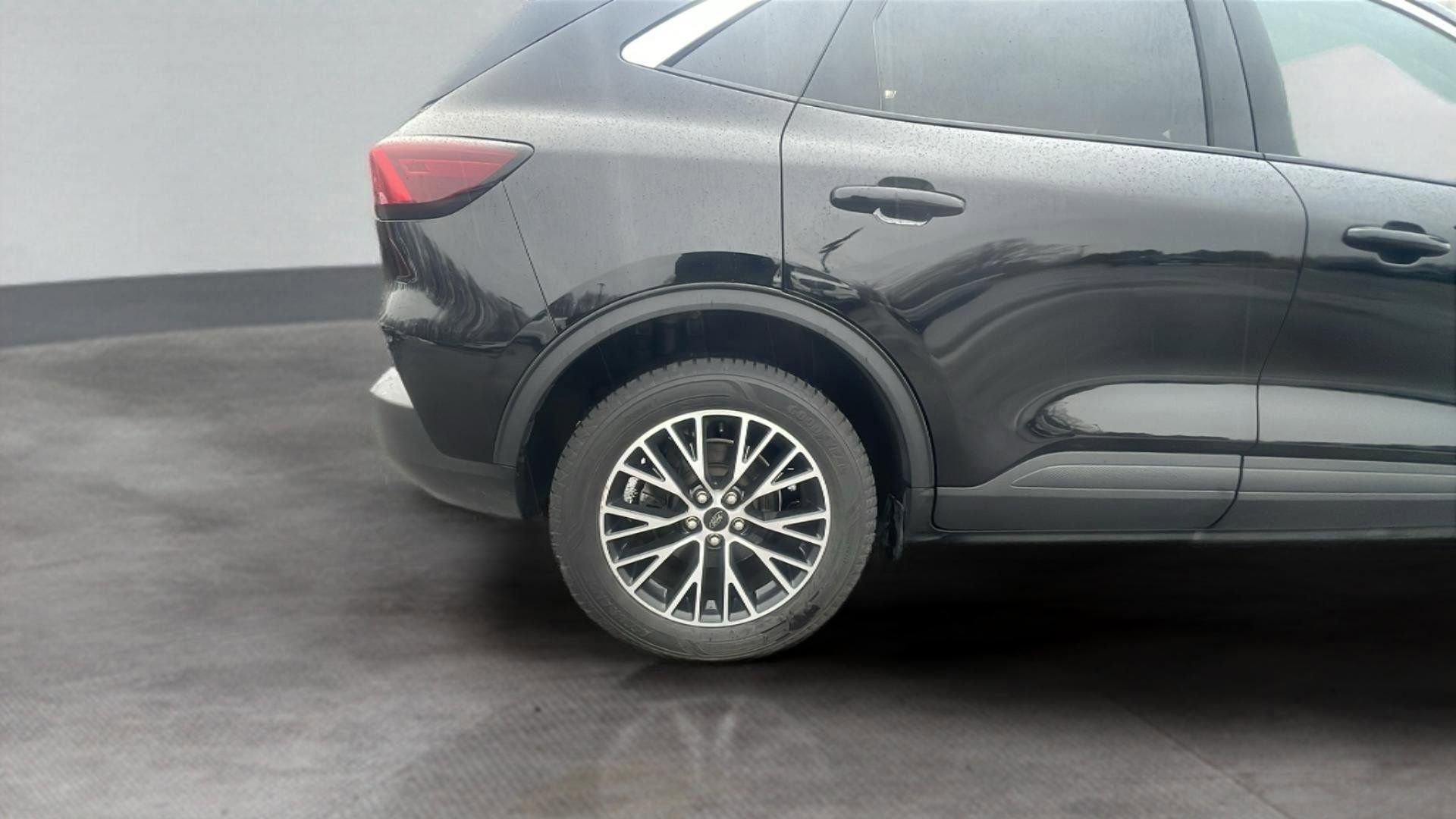 Certified 2023 Ford Escape SE FWD image 22