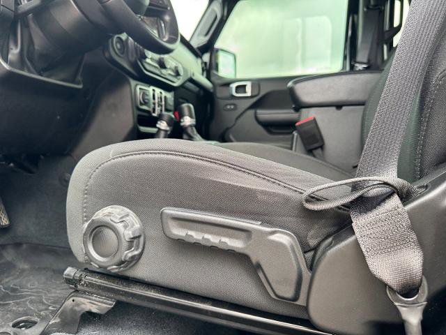 Used 2022 Jeep Gladiator Sport AWD/4WD image 19
