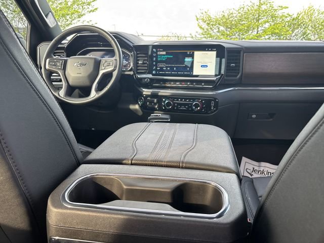 Used 2024 Chevrolet Silverado 1500 High Country w/ Midnight Edition image 9